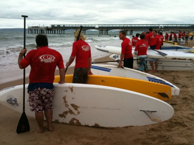  Un evento de stand up paddleboard 